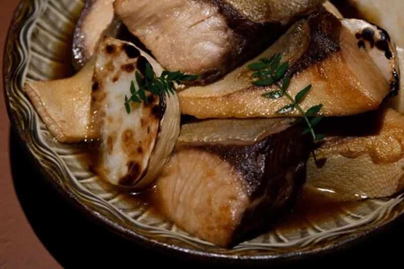 和食をベースにした多彩な料理